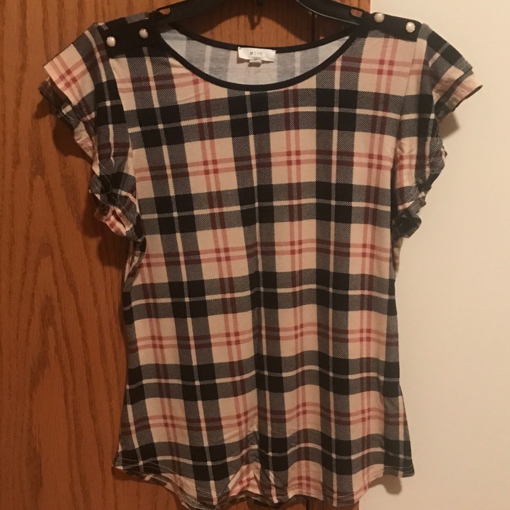 Short sleeve top